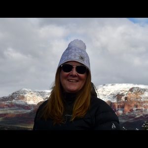 Meet your Posher, Stacy